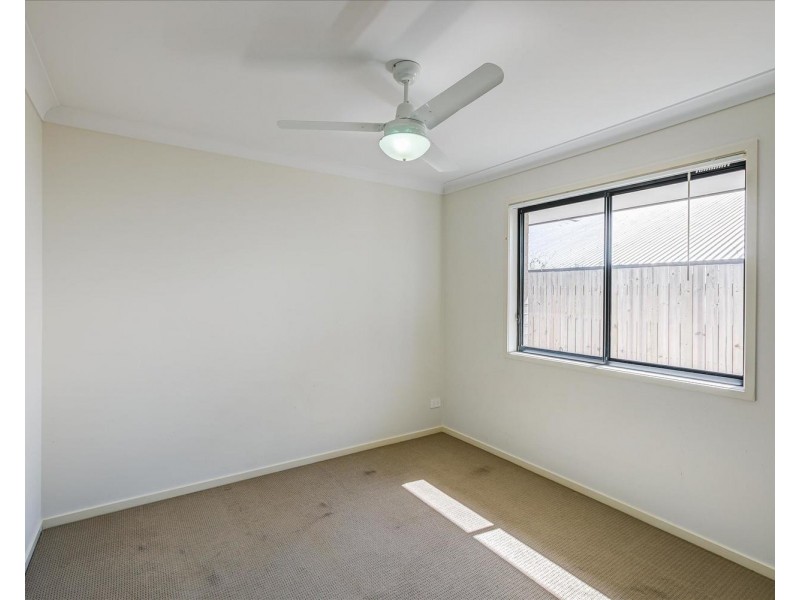 7 Milbrook Crescent, Pimpama QLD 4209