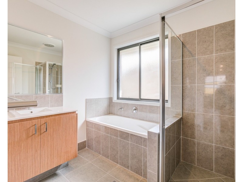 5 Gregor Crescent, Coomera QLD 4209