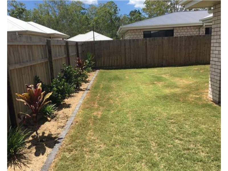 12 Richmond Street, Pimpama QLD 4209