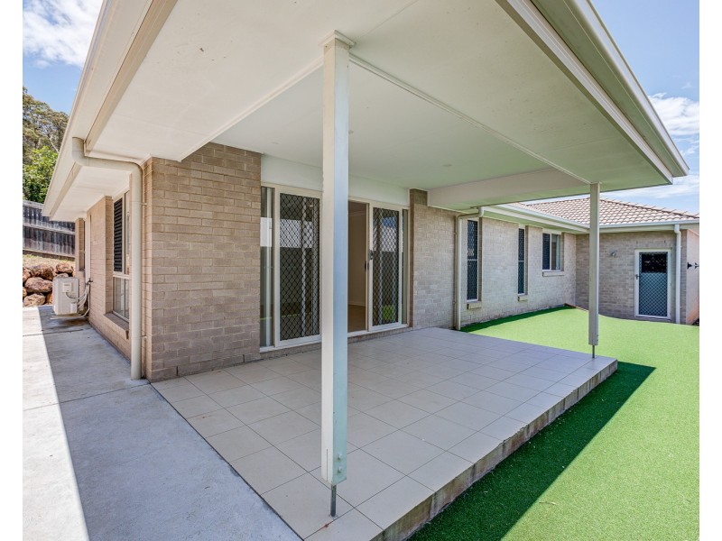 37 Nightshade Crescent, Pimpama QLD 4209