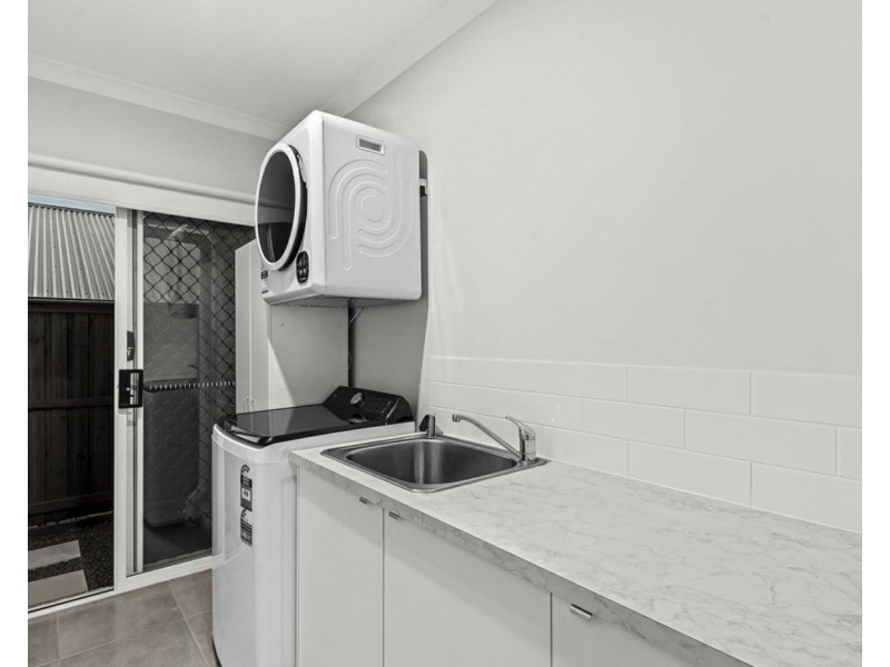15 Bunya Drive, Park Ridge QLD 4125