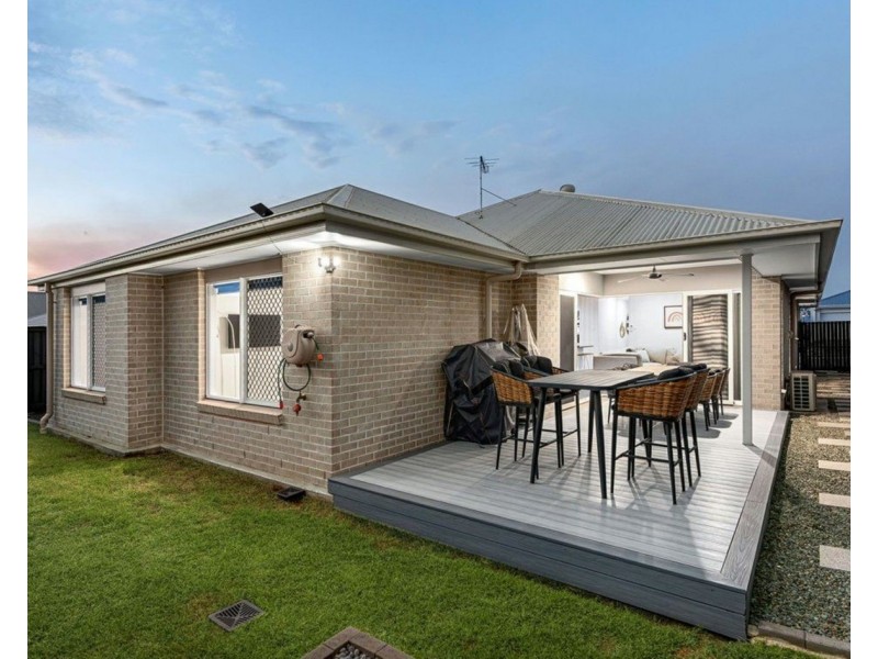 15 Bunya Drive, Park Ridge QLD 4125