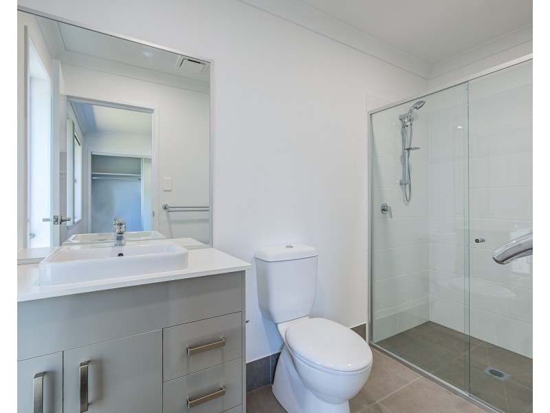6 Heron Lane, Bahrs Scrub QLD 4207