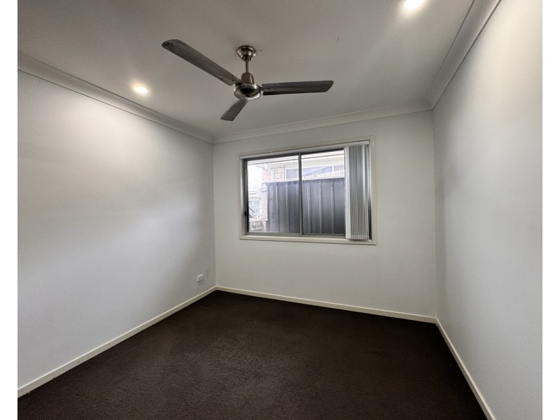 5 Geoffrey Miller Avenue, Pimpama QLD 4209