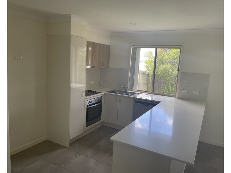 22 McWilliam Street, Pimpama QLD 4209