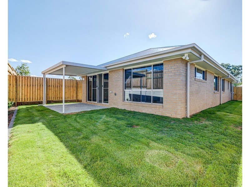 18 Angus Court, Park Ridge QLD 4125
