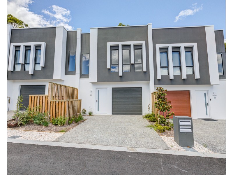 2/6 Pearson Street, Pimpama QLD 4209
