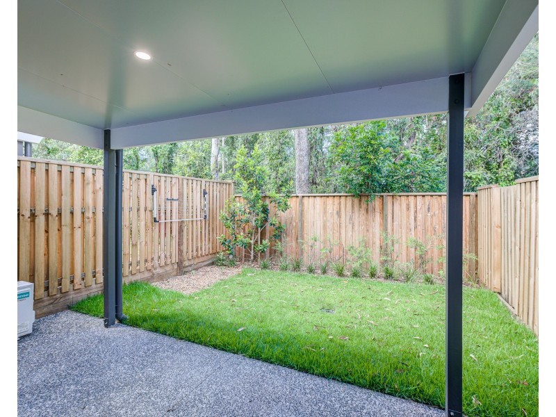 2/6 Pearson Street, Pimpama QLD 4209