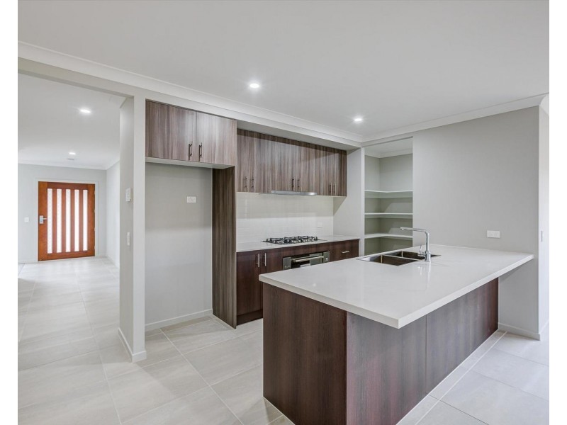 3 Sahara Street, Greenbank QLD 4124