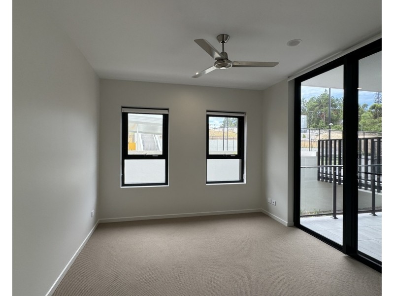 3204/4 Oaky Creek Road, Coomera QLD 4209