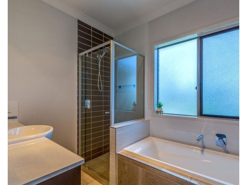160-162 Panitz Drive, Jimboomba QLD 4280