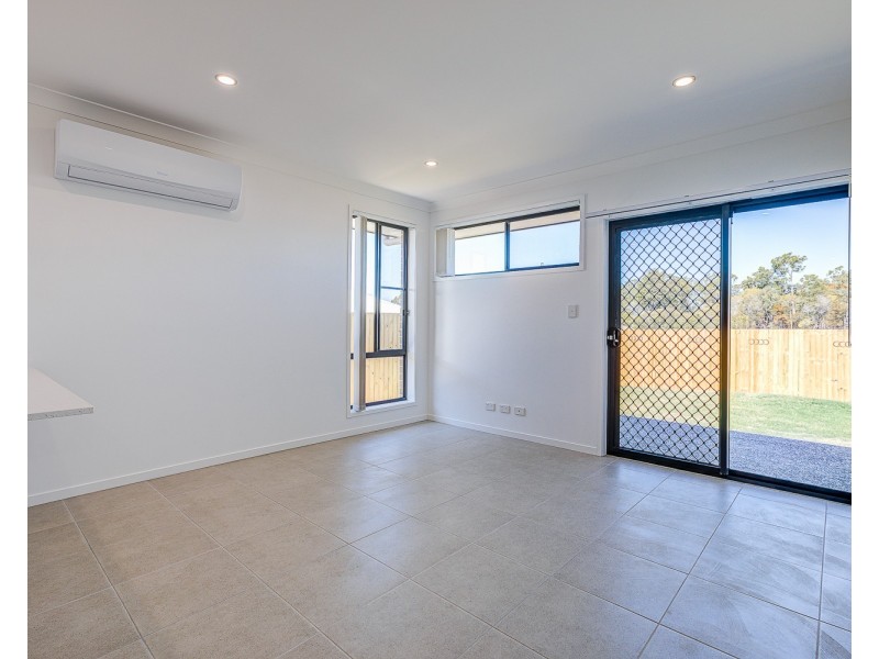 2/78 Mercy Street, Park Ridge QLD 4125