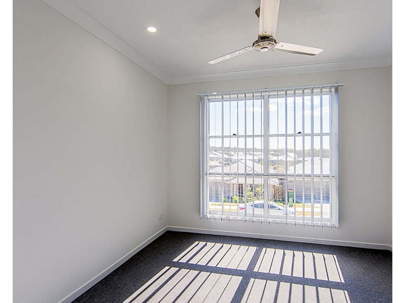 33 Dysart Drive, Holmview QLD 4207