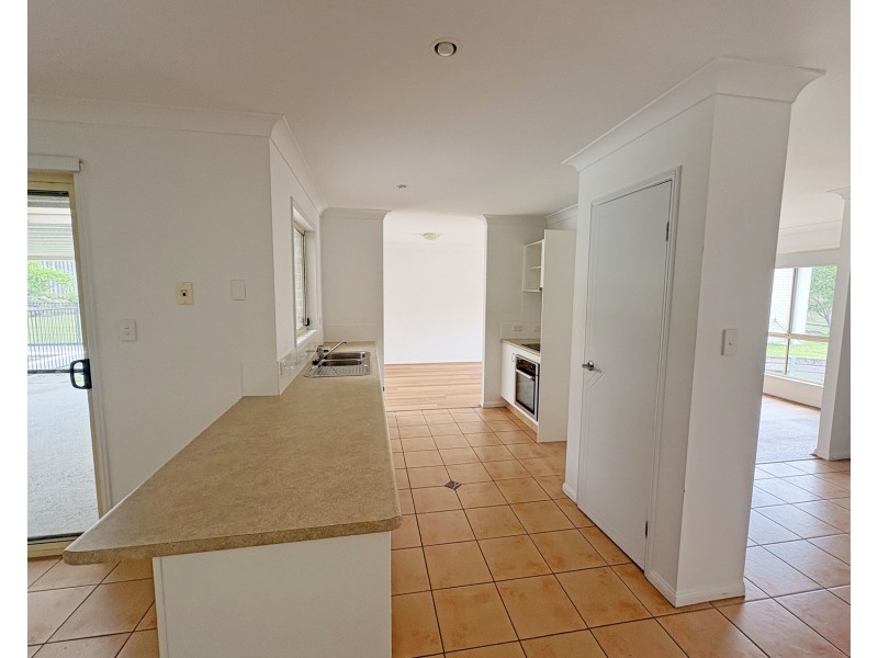 16 Boyer Street, Pacific Pines QLD 4211