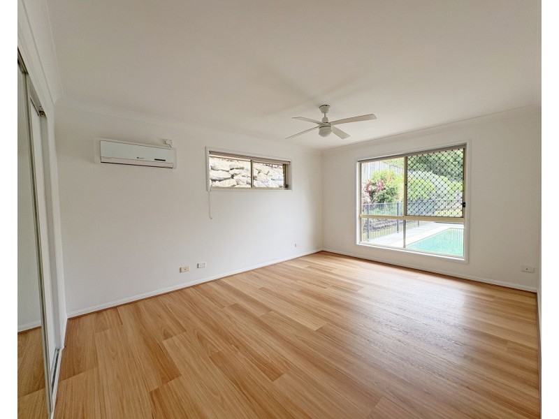 16 Boyer Street, Pacific Pines QLD 4211