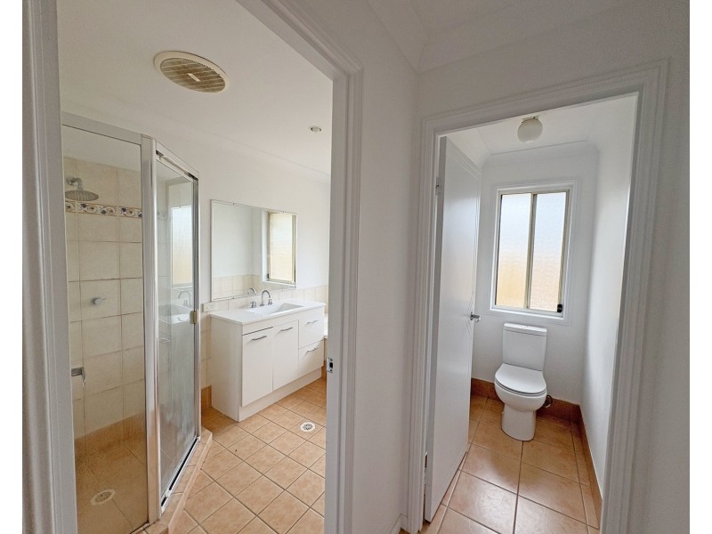 16 Boyer Street, Pacific Pines QLD 4211