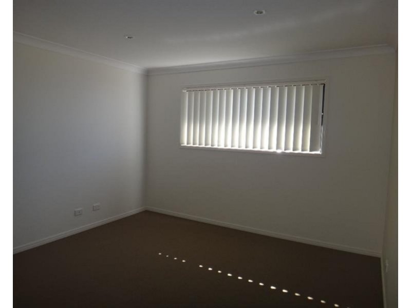 33 Hasemann Crescent, Upper Coomera QLD 4209