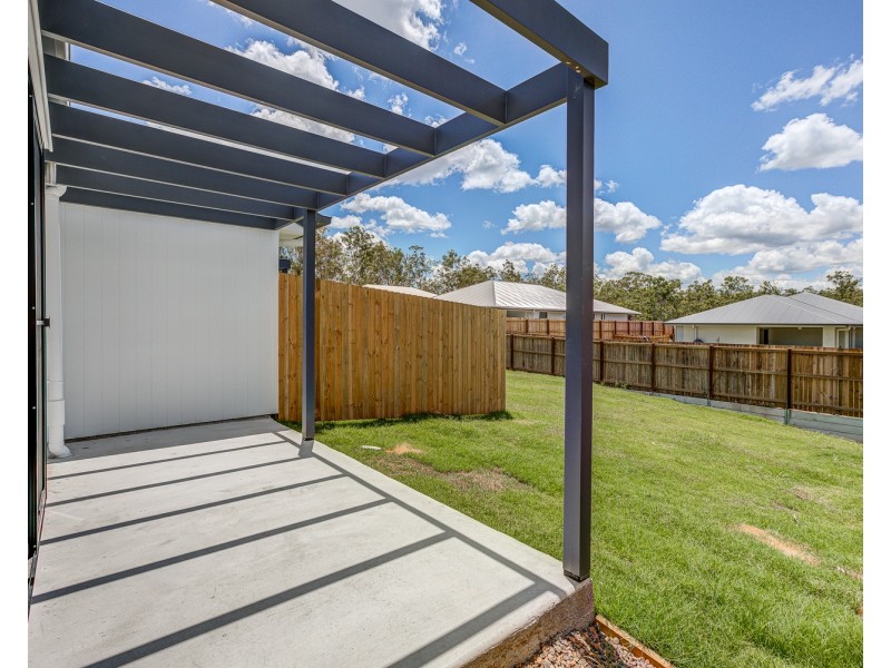 72 Cranes Road, North Ipswich QLD 4305