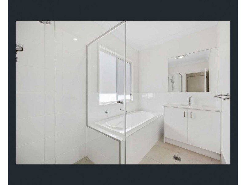 79 Blossom Circuit, Deebing Heights QLD 4306