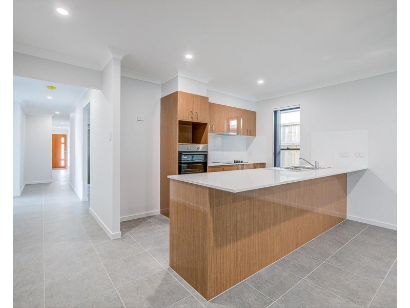 13 Sheepdog Road, Park Ridge QLD 4125