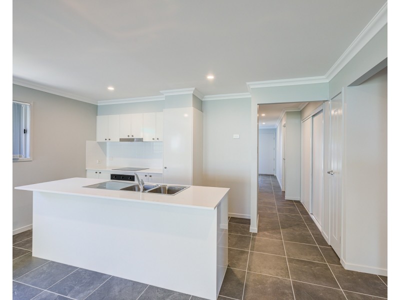 7 Graham Circuit, Logan Reserve QLD 4133