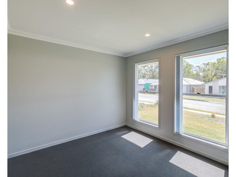 7 Graham Circuit, Logan Reserve QLD 4133