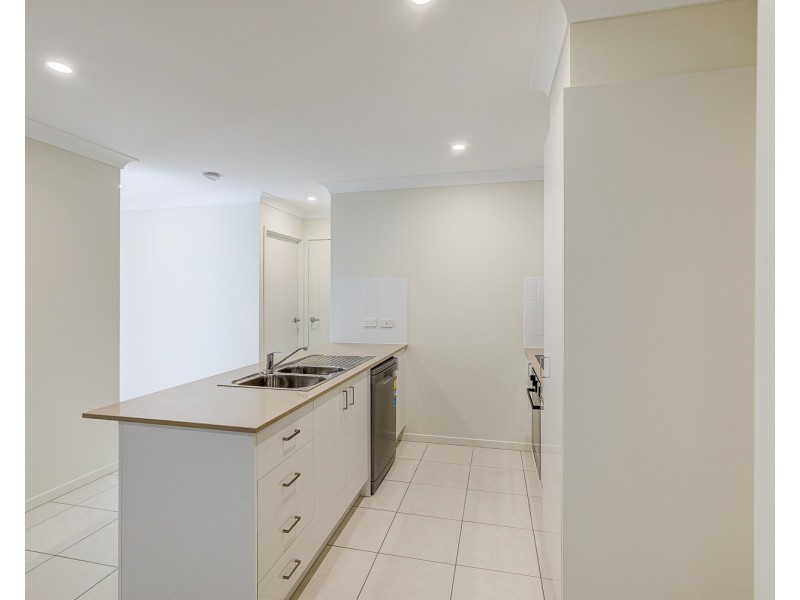 2/35 Alexis Place, Park Ridge QLD 4125