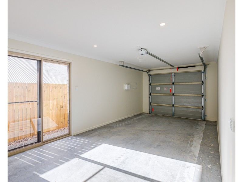 2/35 Alexis Place, Park Ridge QLD 4125