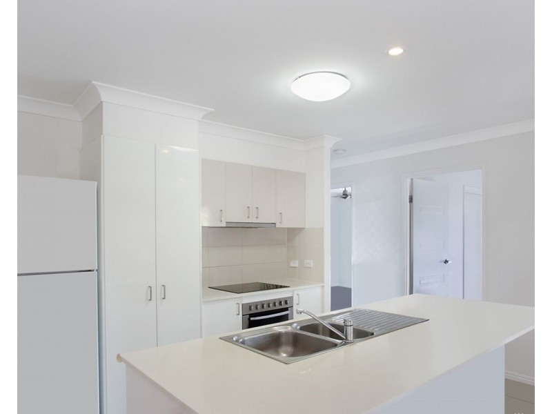 1/80 Cirrus Way, Coomera QLD 4209