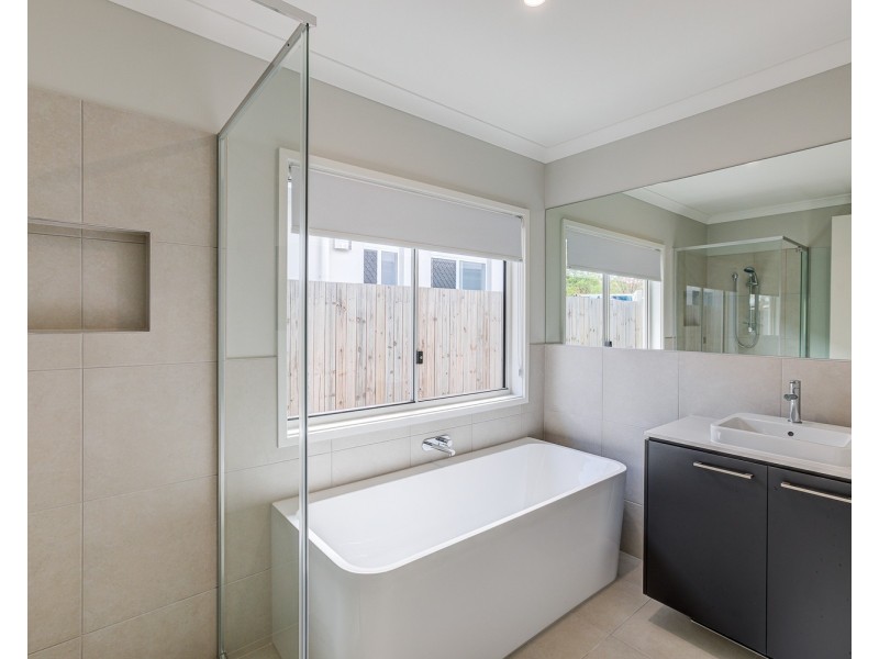 34 Brookview Place, Bahrs Scrub QLD 4207