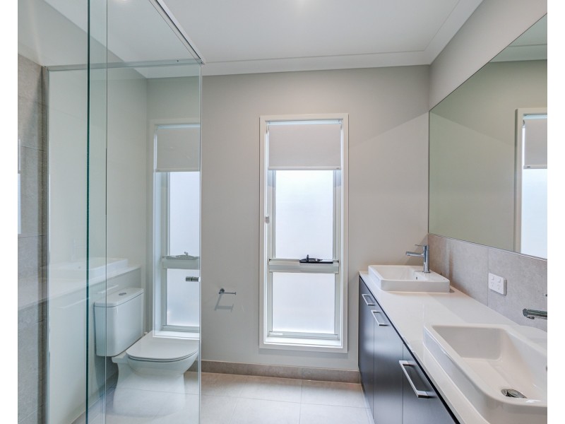 34 Brookview Place, Bahrs Scrub QLD 4207