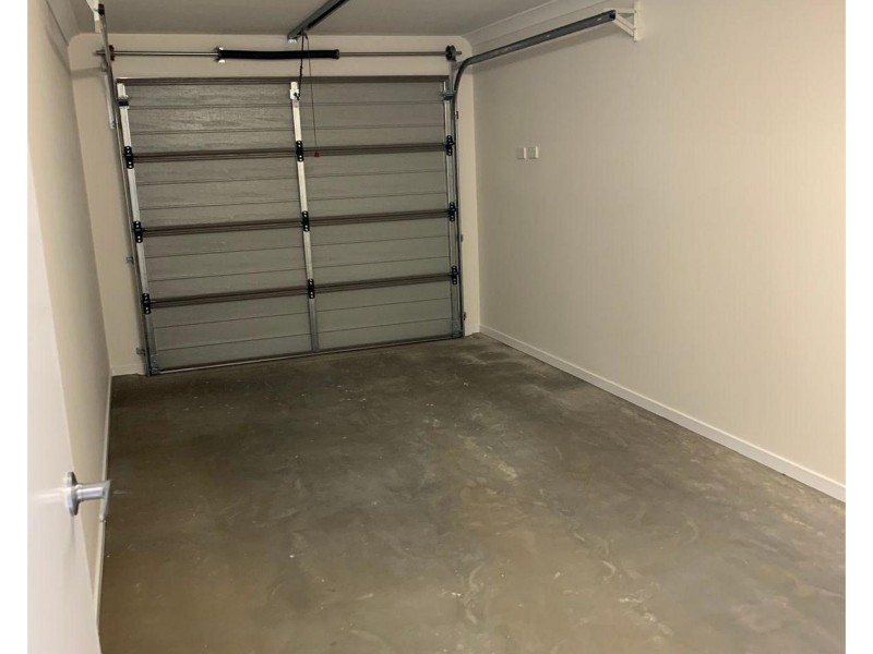 2/28 Greenpark Drive, Crestmead QLD 4132