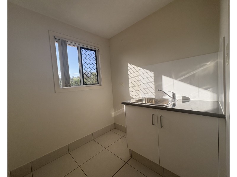 2/10 Joshua Place, Oxenford QLD 4210