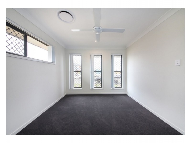 6 Goanna Way, Redbank Plains QLD 4301