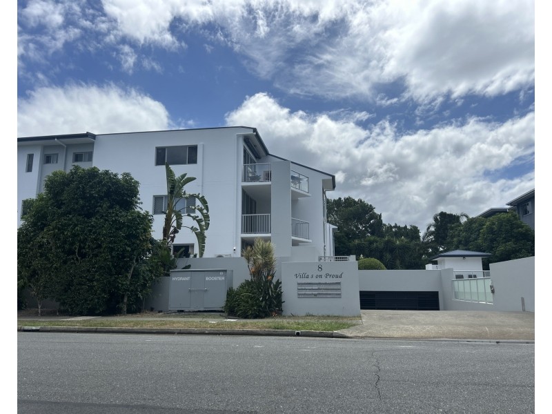 2/8 Proud Street, Labrador QLD 4215