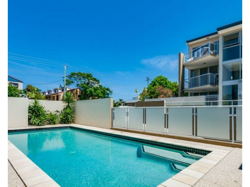 2/8 Proud Street, Labrador QLD 4215