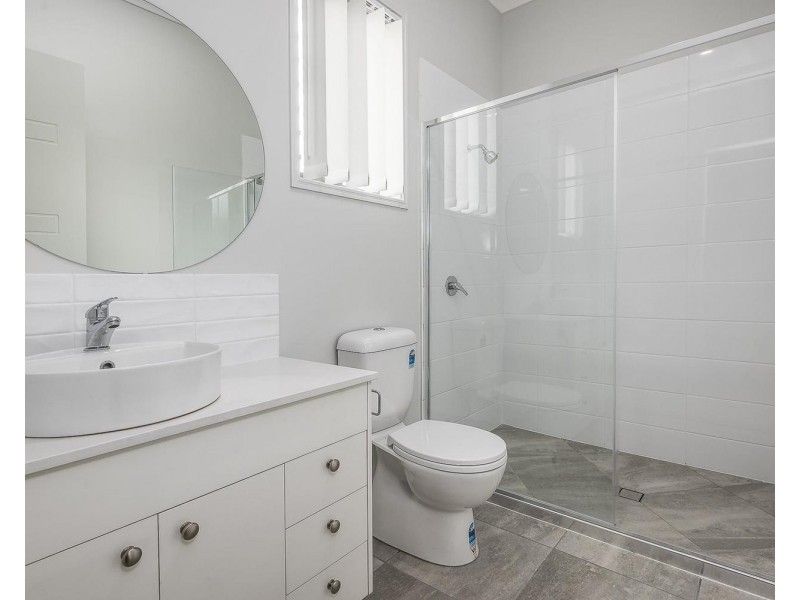 8 Seaford Street, Pimpama QLD 4209