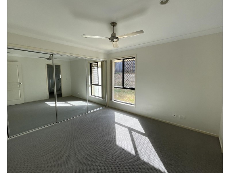 1 Willow Rise Drive, Waterford QLD 4133