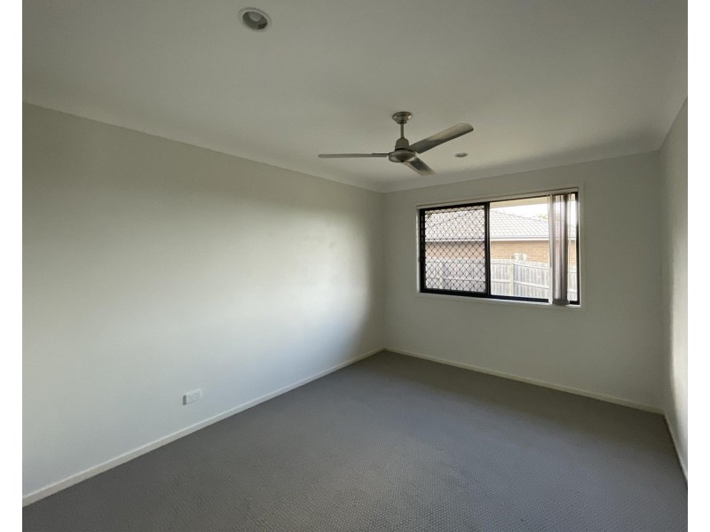 1 Willow Rise Drive, Waterford QLD 4133