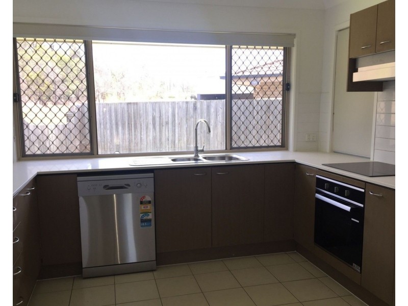 1 Sugar Glider Street, Berrinba QLD 4117