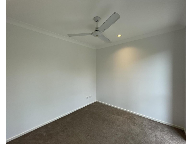 1 Sugar Glider Street, Berrinba QLD 4117