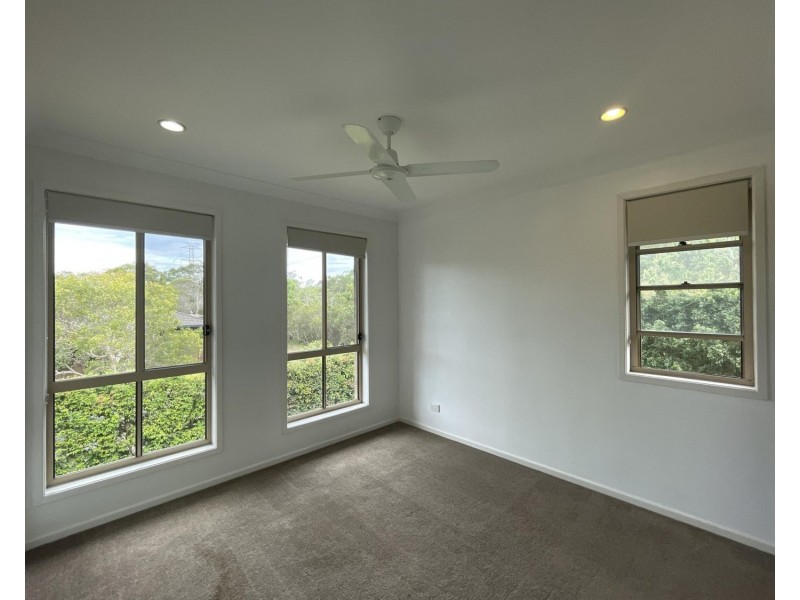 1 Sugar Glider Street, Berrinba QLD 4117