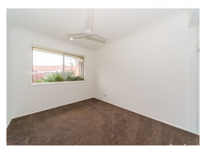 16 Pandora Crescent, Pacific Pines QLD 4211