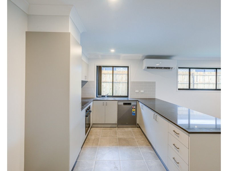 15 Soho Way, Logan Reserve QLD 4133