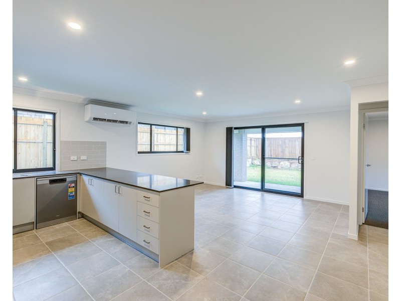 15 Soho Way, Logan Reserve QLD 4133