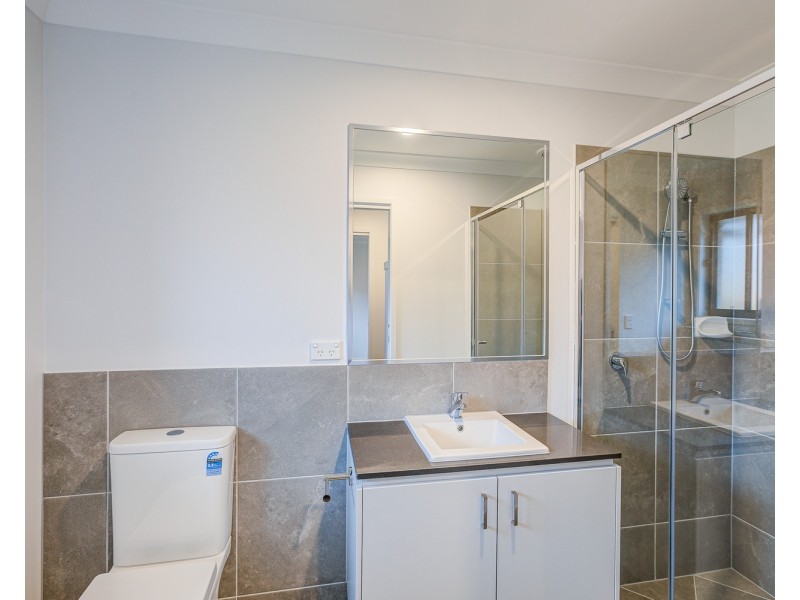 15 Soho Way, Logan Reserve QLD 4133