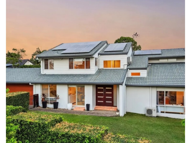 5 Pinnacle Court, Robina QLD 4226