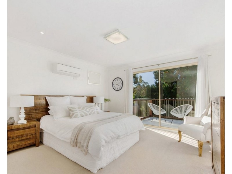 5 Pinnacle Court, Robina QLD 4226