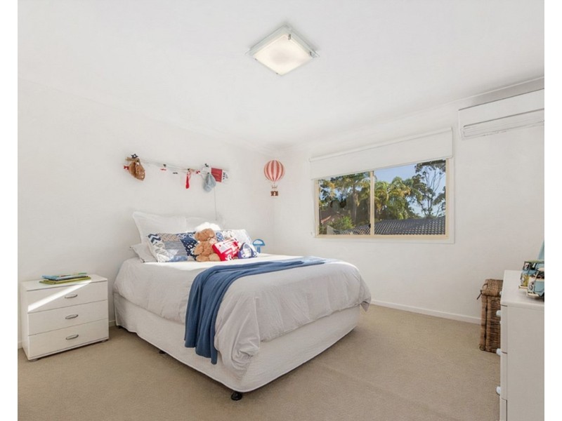 5 Pinnacle Court, Robina QLD 4226