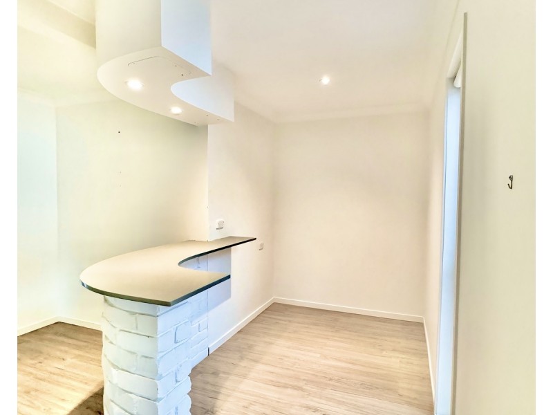 5 Pinnacle Court, Robina QLD 4226